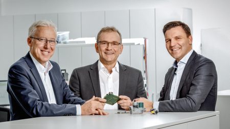 Heads of the development center: Hans-Joachim Klink, Head of Platform Development in Landshut, Stephan Wald, Head of Development for Heating in Osnabrück, and Stefan Brandl, Managing Director in Landshut and Chairman of the Board of Directors of the ebm-papst Group since January 2017. (Photo | Christa Henke)